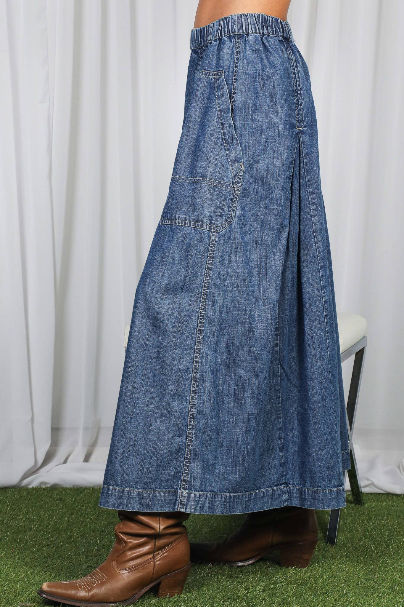 Vine & Love - Pin-Tuck 100%Tencel Chambray Cropped Washed Pants - Denim Blue / M